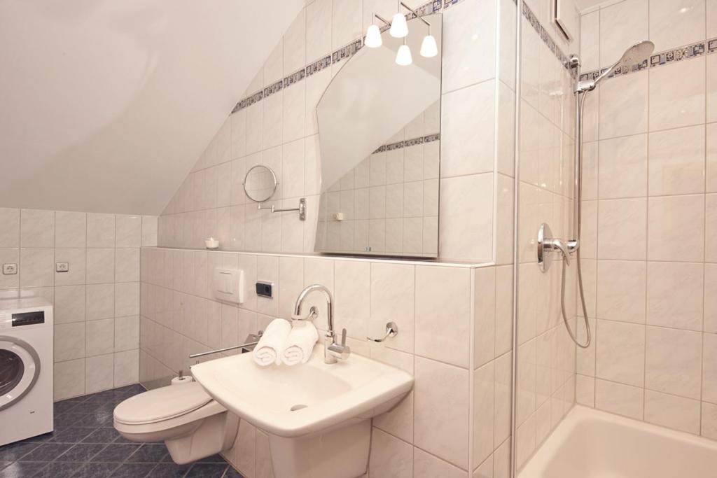Hotel Seeblick & Ferienwohnung Bad Endorf Eksteriør billede