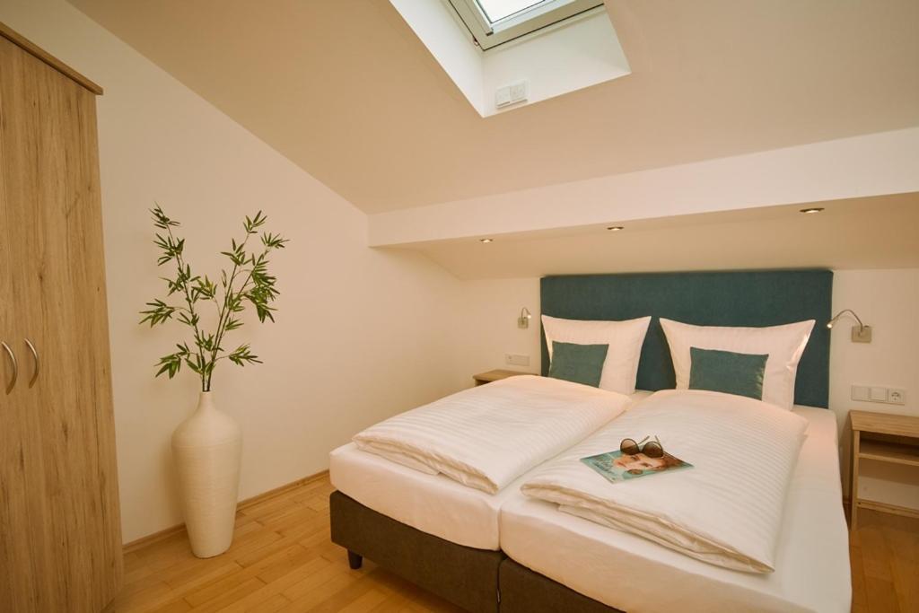Hotel Seeblick & Ferienwohnung Bad Endorf Eksteriør billede