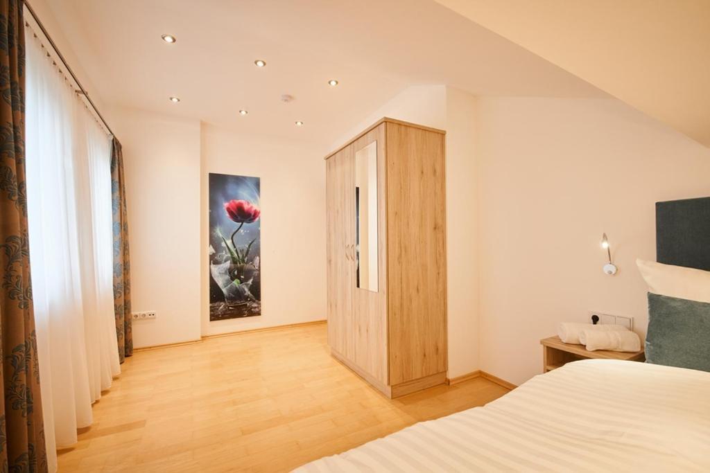 Hotel Seeblick & Ferienwohnung Bad Endorf Eksteriør billede