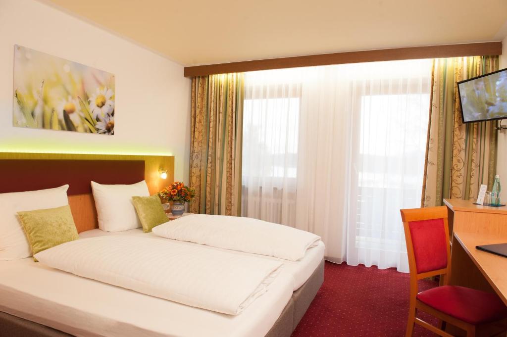 Hotel Seeblick & Ferienwohnung Bad Endorf Værelse billede